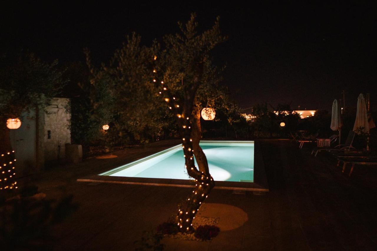 Prestigiosa Villa Con Piscina Condominiale Monopoli Exteriér fotografie